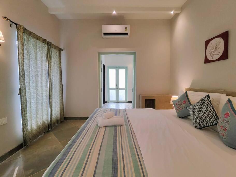 Barcelona Villas At Love Story Siolim- 3Bhk Private Pool Villas מראה חיצוני תמונה