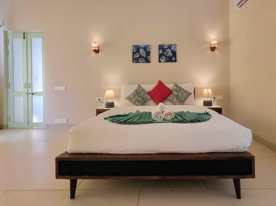 Barcelona Villas At Love Story Siolim- 3Bhk Private Pool Villas מראה חיצוני תמונה