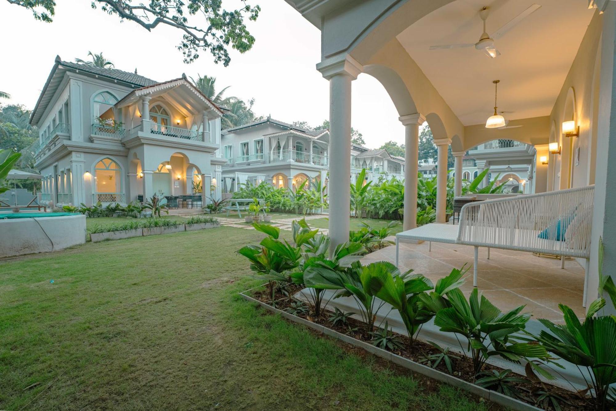 Barcelona Villas At Love Story Siolim- 3Bhk Private Pool Villas מראה חיצוני תמונה